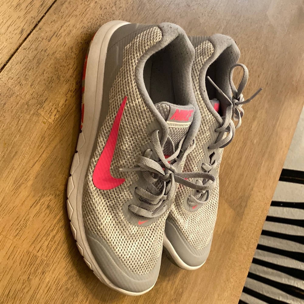 Nike womens shoes